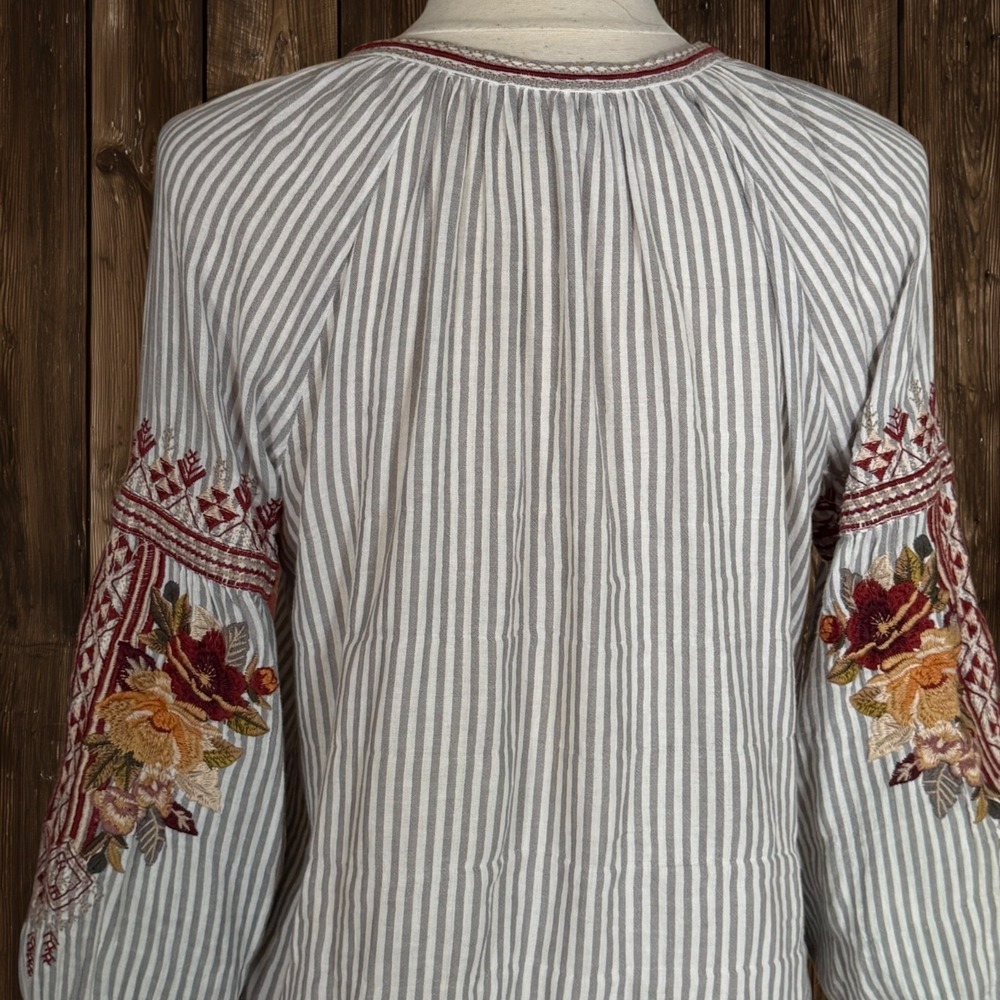 Johnny Was Embroidered Artemis Peasant Top Sz S 42" Bust Striped Art to Wear - Picture 9 of 12